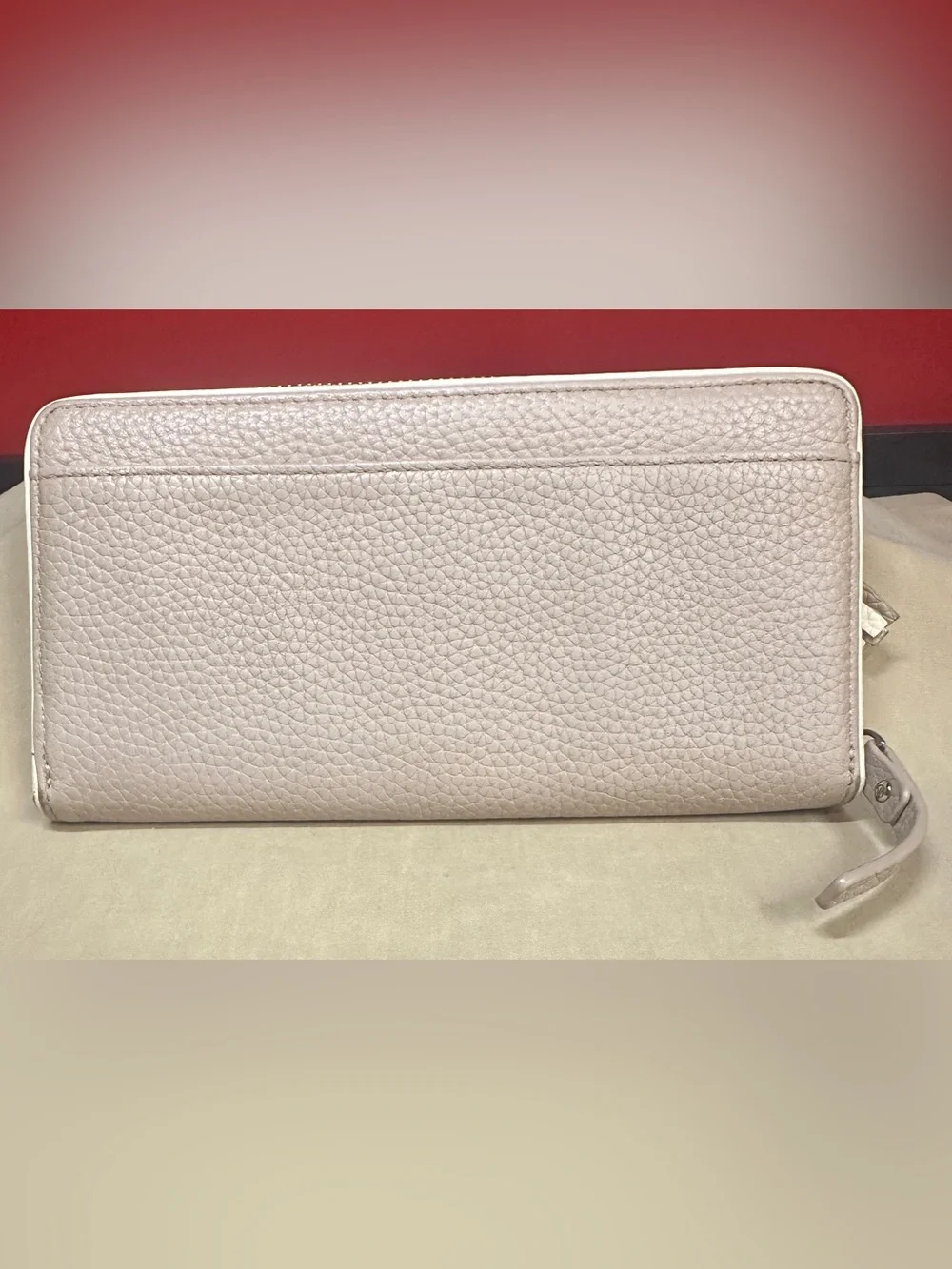Kate Spade Zip Around Tan/Cream Wallet Tassel Accent Lots of Storage
